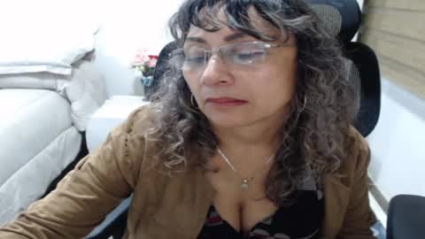 jessy online show from July 19, 3:31 am