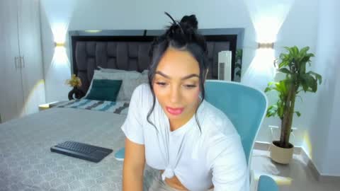 Yika Alves online show from April 22, 2:52 am