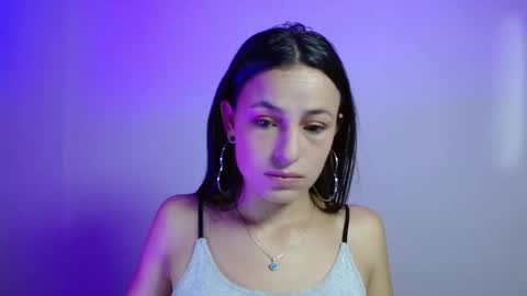 yisle online show from March 6, 6:58 pm