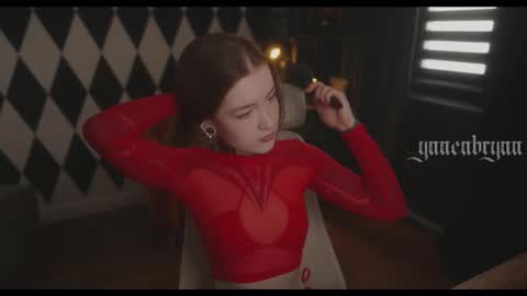 ynnenbrynn online show from November 17, 7:20 am