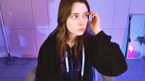 yoka_paradoxxx online show from March 18, 9:03 am