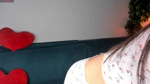 Elizabeth brunette -- Darline blonde  online show from June 7, 6:37 pm