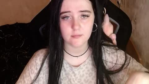 your_8a8y online show from January 14, 12:10 pm