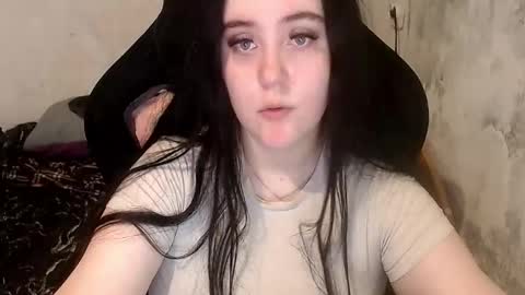 your_8a8y online show from February 23, 12:37 pm