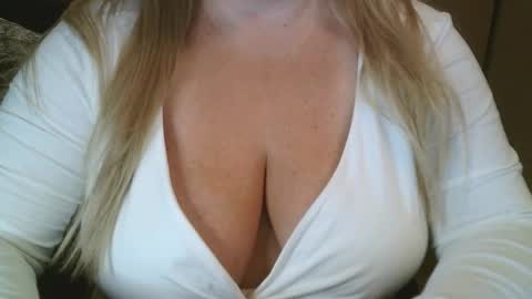 Maria Love online show from February 3, 6:22 am