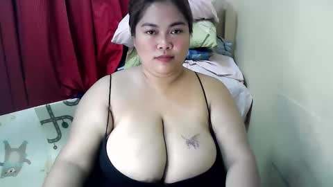 your_big_boobs online show from October 31, 1:15 pm