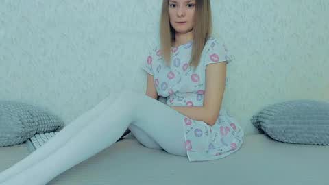 Lily online show from January 14, 6:34 am