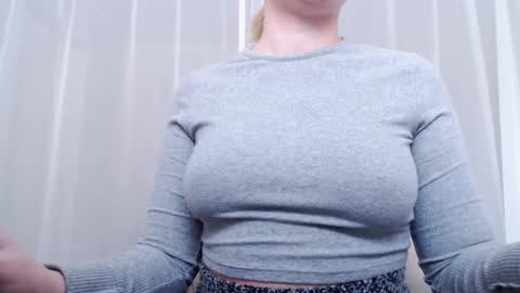 Freya online show from March 7, 11:07 am