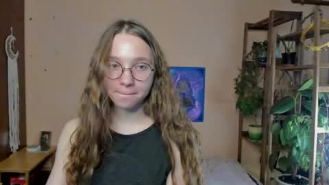 Leslie online show from May 5, 12:24 am
