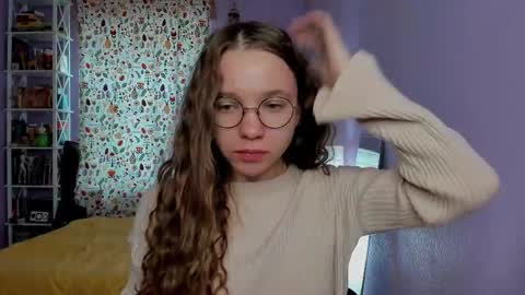 Leslie online show from October 6, 11:27 am