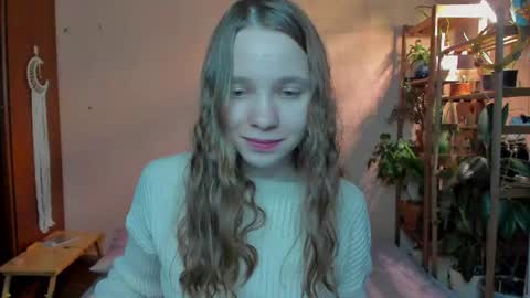 Leslie online show from July 8, 7:27 pm