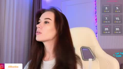 Jessica Loyd online show from May 11, 9:44 am