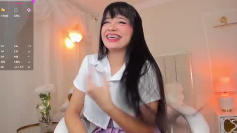 your_petite18 online show from July 14, 11:53 pm