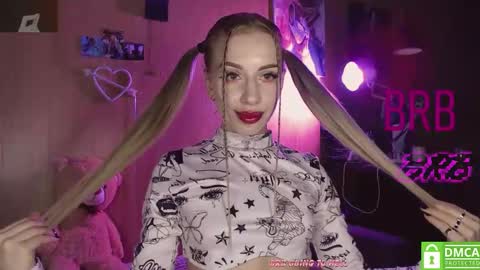 Alice  online show from February 4, 12:02 am