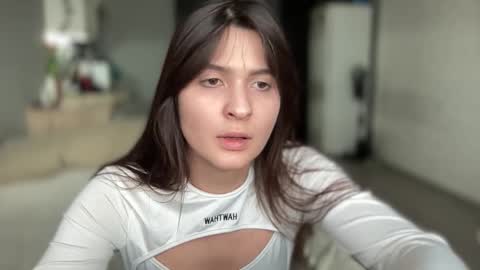 Snapshot of your_sweet_angel_ chatting on February 18, 2:38 pm Mia  online show from February 18, 2:38 pm
