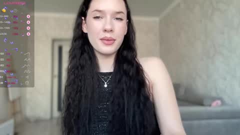 Snapshot of your_sweet_angel_ chatting on January 24, 1:25 pm Mia  online show from January 24, 1:25 pm