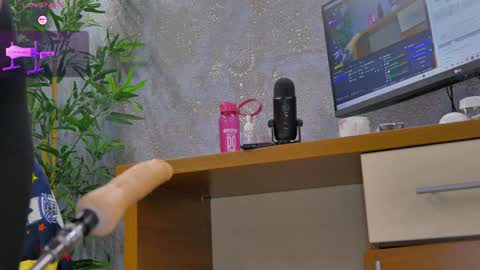 Anna online show from December 2, 7:10 am