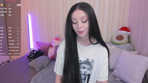 Snapshot of youreyesgazm chatting on January 12, 8:14 am Mary online show from January 12, 8:14 am