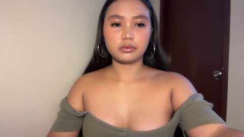 yourfantasyyy_ online show from June 28, 8:48 pm