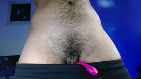 yourfavorite_bigclit online show from March 13, 7:48 pm