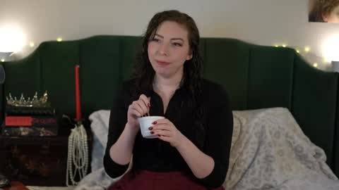 Sarlei Sar-uh-lie online show from November 2, 12:03 am