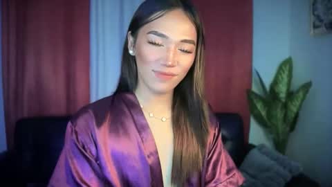 Snapshot of yourhotlove_jamellaxxx chatting on October 8, 4:11 pm LOVING JAMMELA online show from October 8, 4:11 pm