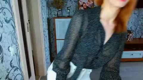 Snapshot of yourladysunshine chatting on September 23, 8:23 am Ksyusha online show from September 23, 8:23 am