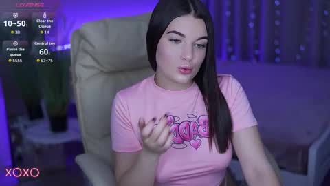 L O L A online show from October 17, 6:22 pm