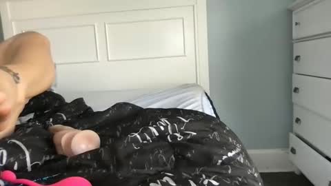 yournewbigmama online show from September 11, 6:41 pm