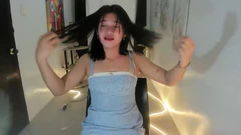 Snapshot of yourprettytrish chatting on September 19, 10:31 pm Trish online show from September 19, 10:31 pm