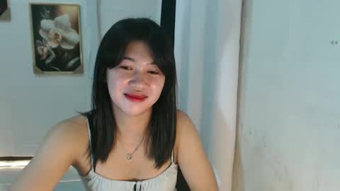 Snapshot of yourprettytrish chatting on February 5, 4:37 pm Trish online show from February 5, 4:37 pm