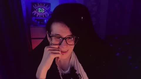 Yours Cosmic online show from October 4, 1:55 am