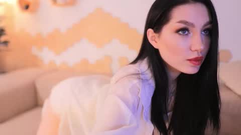 yourstarnmoon online show from September 24, 5:50 am