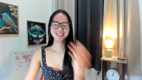 ashy online show from July 11, 10:59 am
