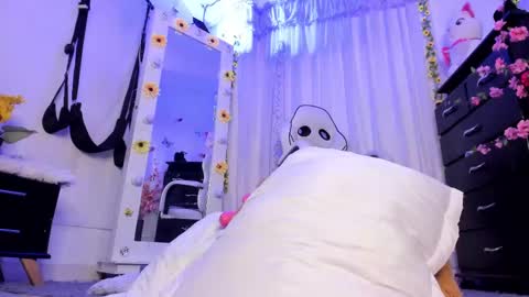 Snapshot of yousexygirl_ chatting on October 4, 12:05 am yousexygirl_ online show from October 4, 12:05 am