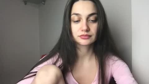 yovaline online show from December 20, 4:22 pm