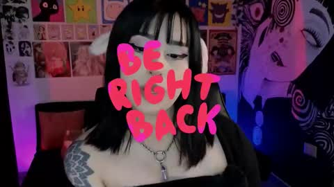    rawr   Anne Independent model      online show from October 1, 4:01 pm