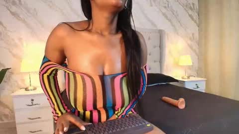 yuliana__cambell online show from December 23, 4:38 am