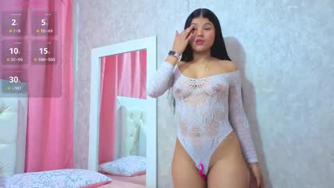 yulissa_girls online show from May 7, 12:09 pm