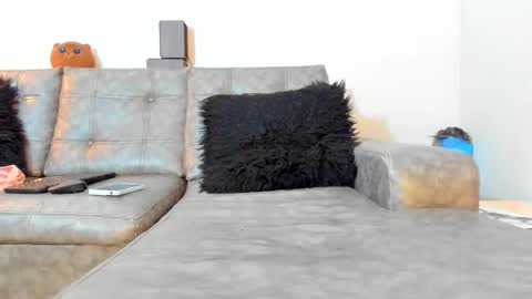 Snowflake online show from November 8, 6:18 am