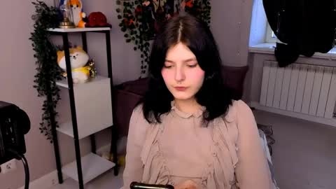 Yumi online show from May 2, 1:58 pm