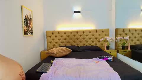 YumiViolet online show from March 13, 4:58 am