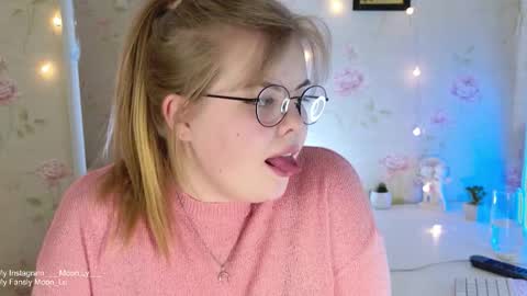 Polly online show from November 1, 4:44 pm