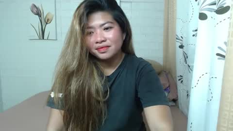 Snapshot of yummy_chesca chatting on March 3, 5:37 am yummy chesca online show from March 3, 5:37 am