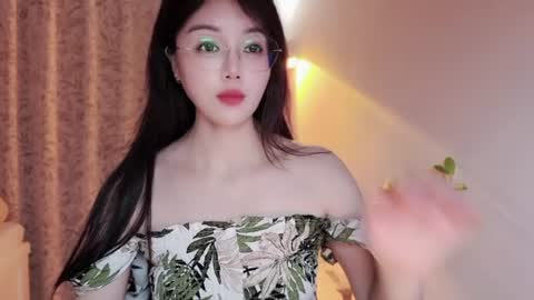 YunEr online show from July 9, 3:03 pm