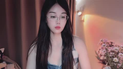 YunEr online show from June 14, 2:24 am