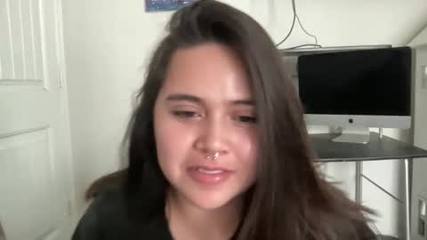 yungtorii online show from November 14, 8:42 pm