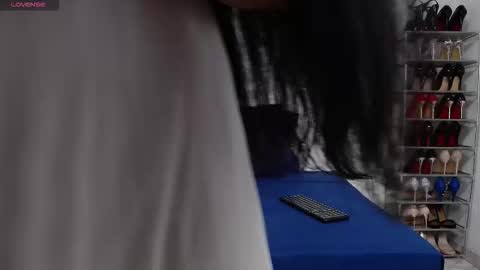    2  online show from November 11, 3:13 am