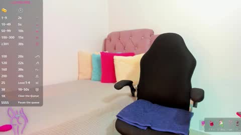 Zaira  online show from October 24, 6:31 am