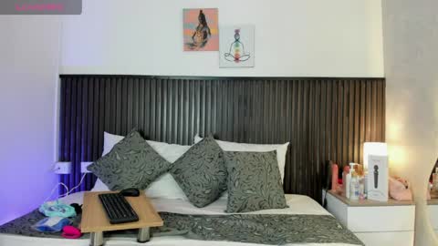zaira online show from May 2, 12:30 pm